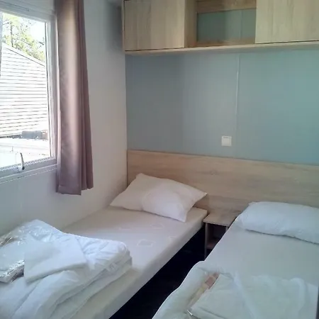 Kemp Mobil Au Camping Du Bois Dormant