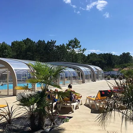 Kemp Mobil Au Camping Du Bois Dormant 4*